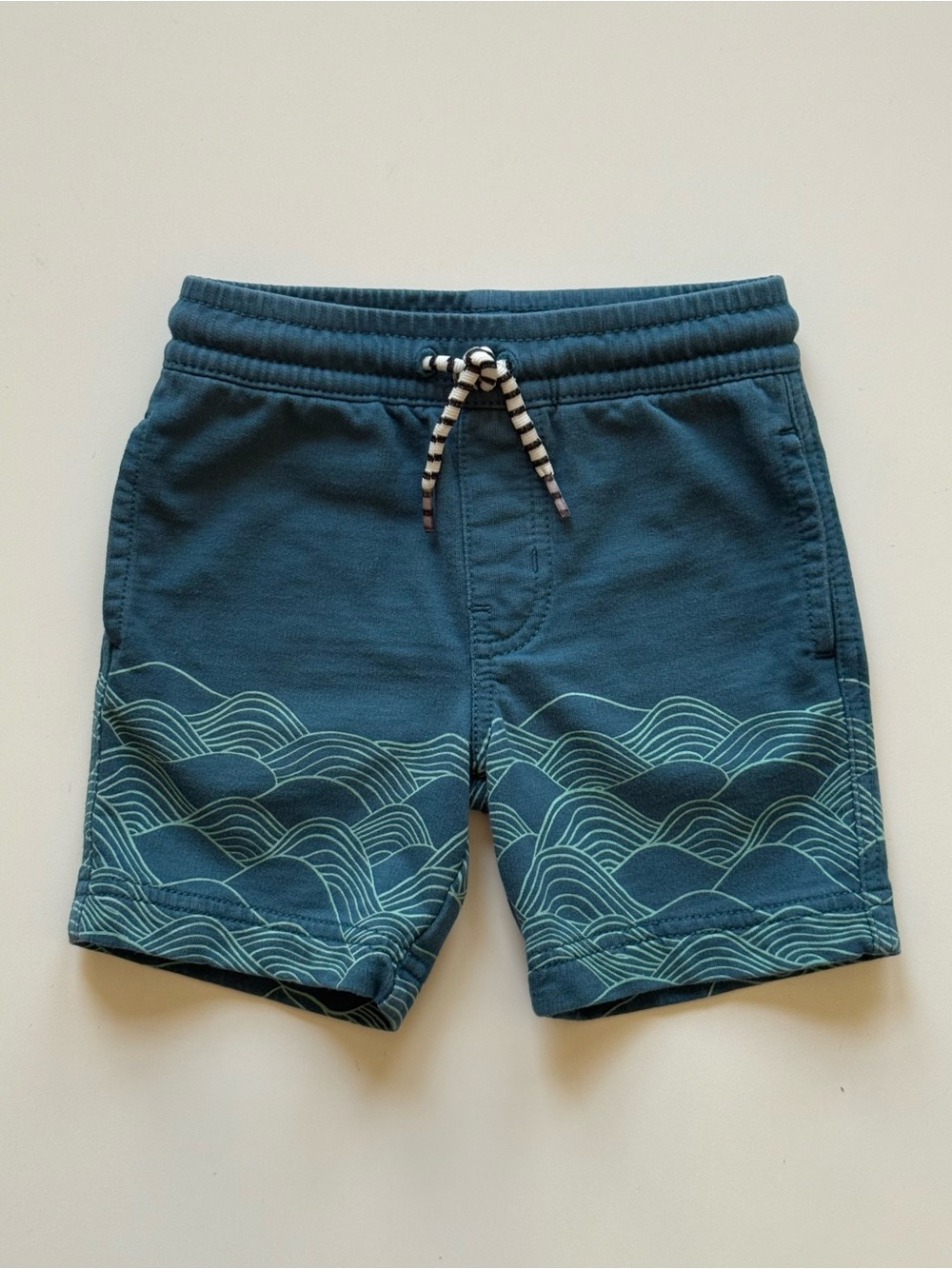 Tea Collection Boys Knit Shortie Blue Wave Print Shorts - Size 2